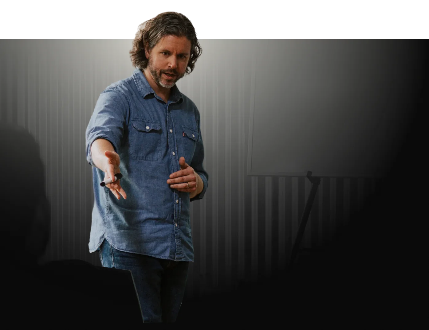 Nathaniel Cooper teaching an Individual Execution workshop